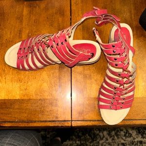 JBU red sugar encore sandals, size 7.5